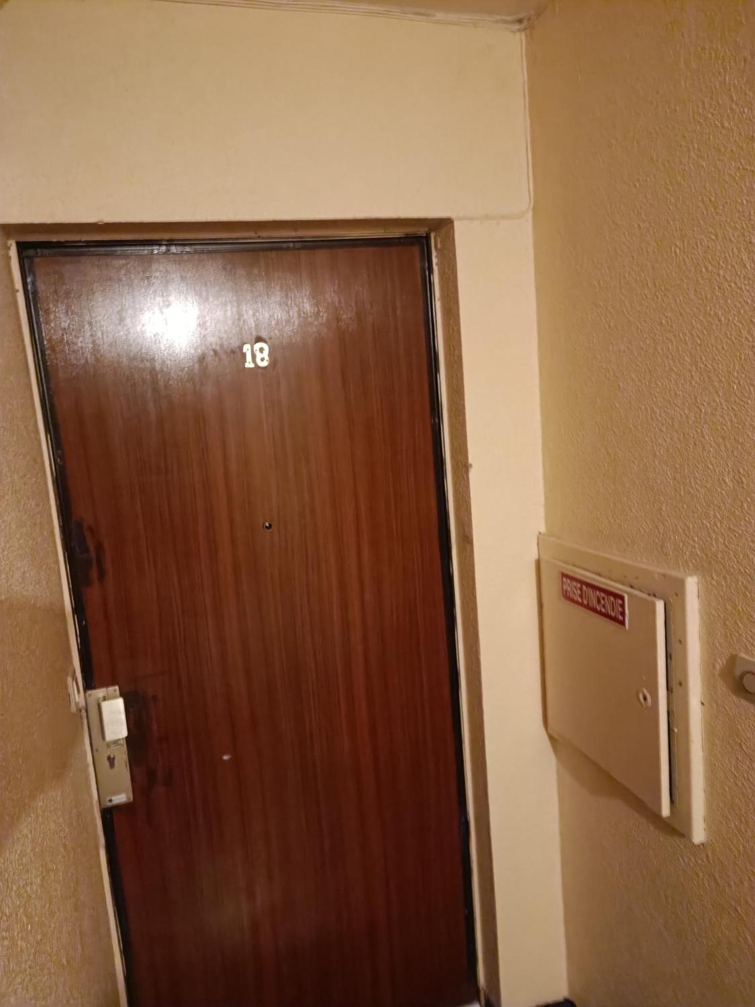Carnot Apartment