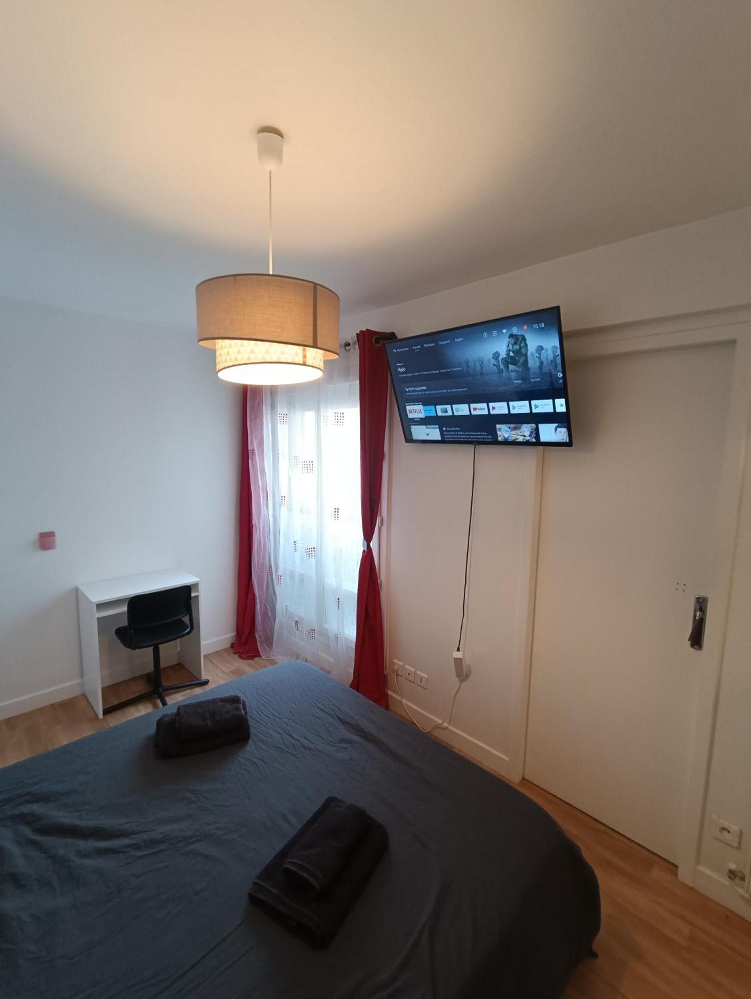 Carnot Apartment *